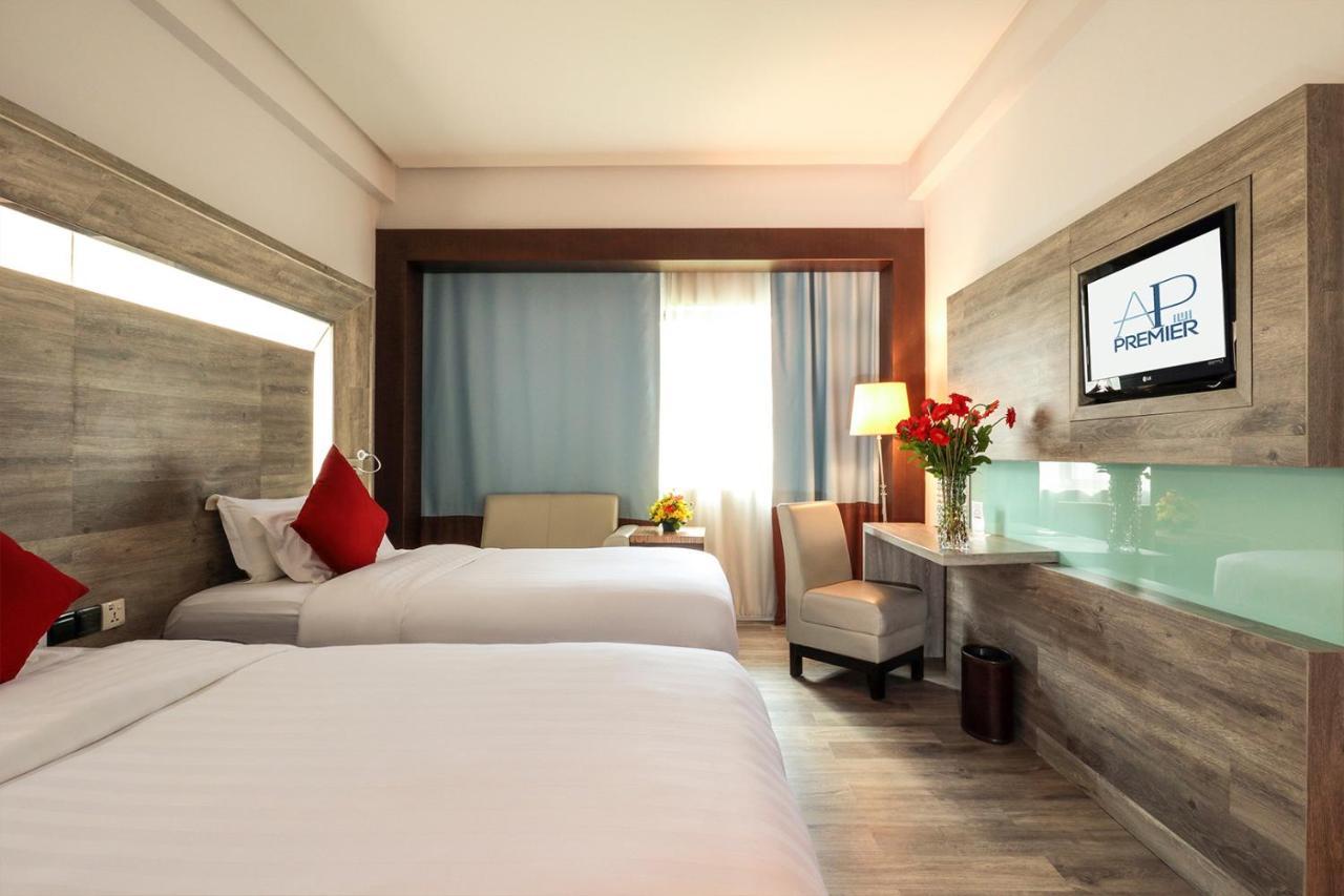 Ap Premier Batam Hotel Nagoya Kültér fotó