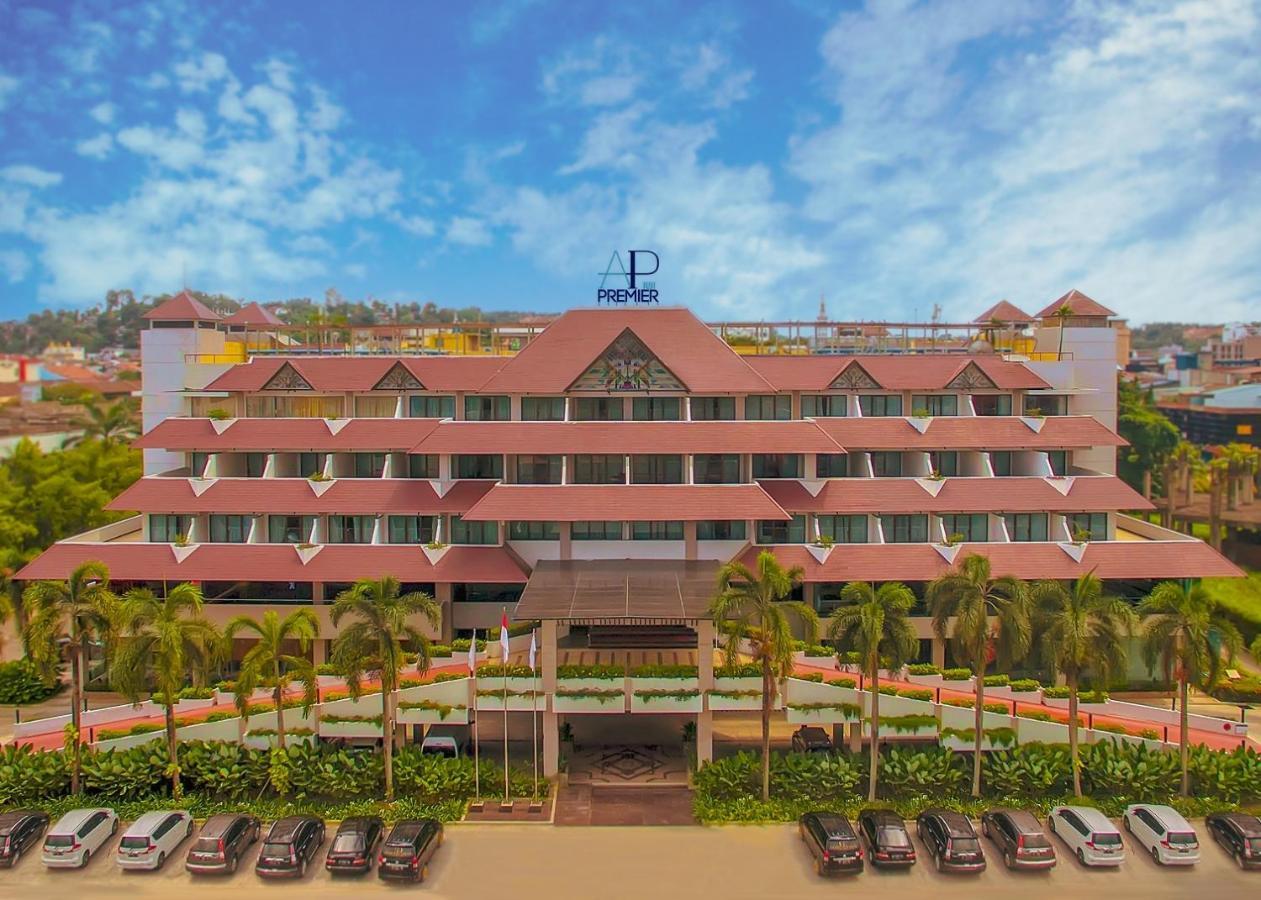 Ap Premier Batam Hotel Nagoya Kültér fotó