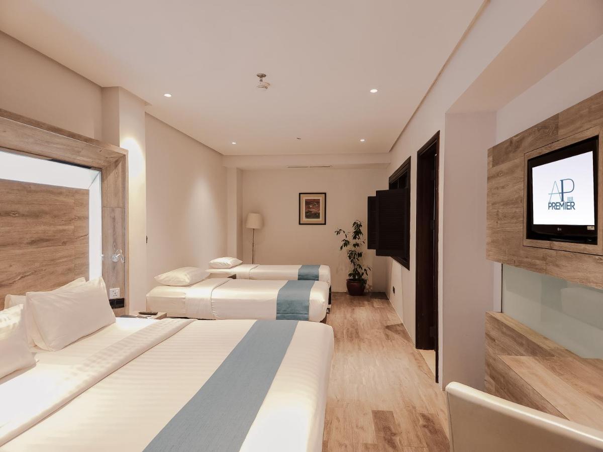 Ap Premier Batam Hotel Nagoya Kültér fotó