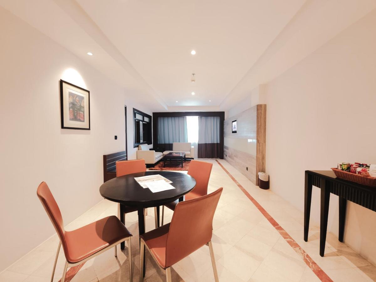 Ap Premier Batam Hotel Nagoya Kültér fotó