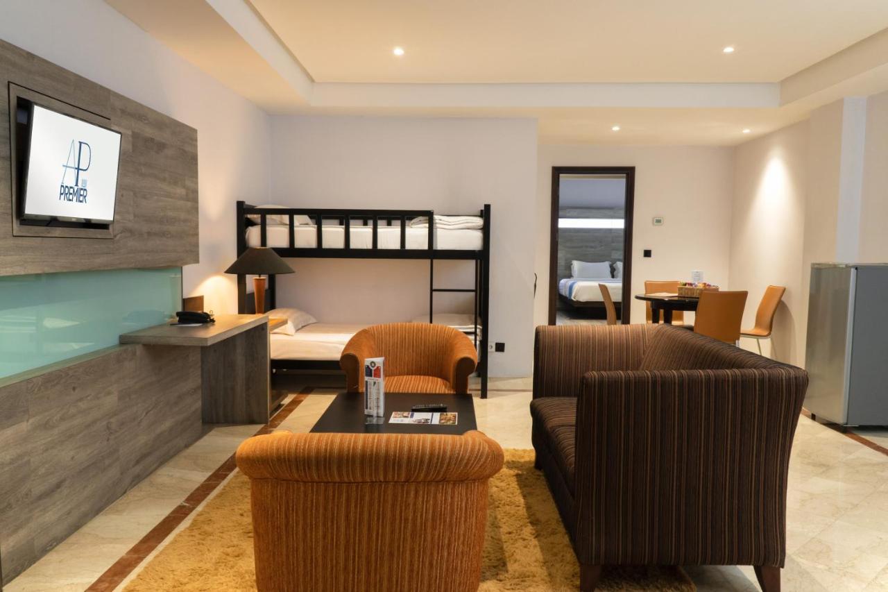 Ap Premier Batam Hotel Nagoya Kültér fotó
