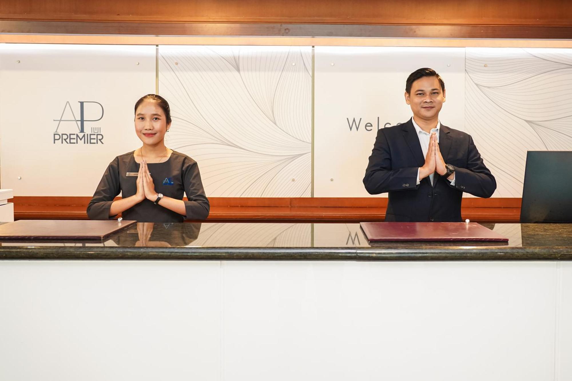 Ap Premier Batam Hotel Nagoya Kültér fotó