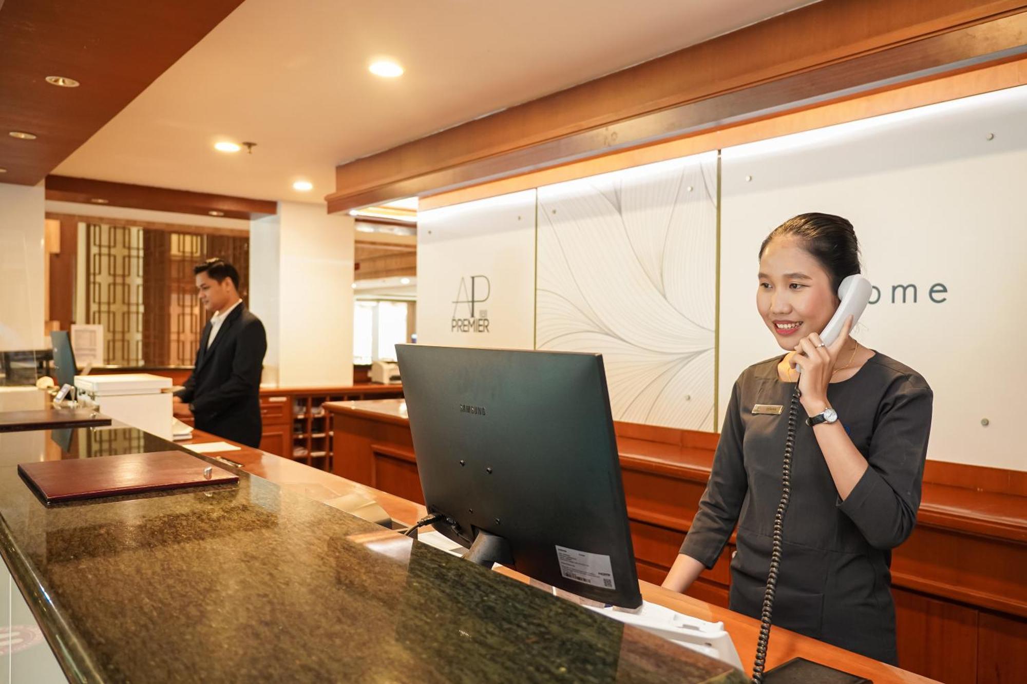 Ap Premier Batam Hotel Nagoya Kültér fotó
